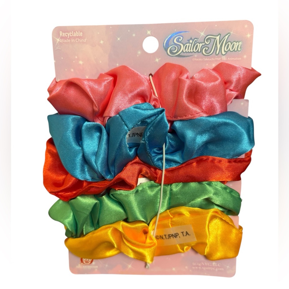 Sailor Moon Satin 5 Piece Scrunchies Set - Picture 2 of 2